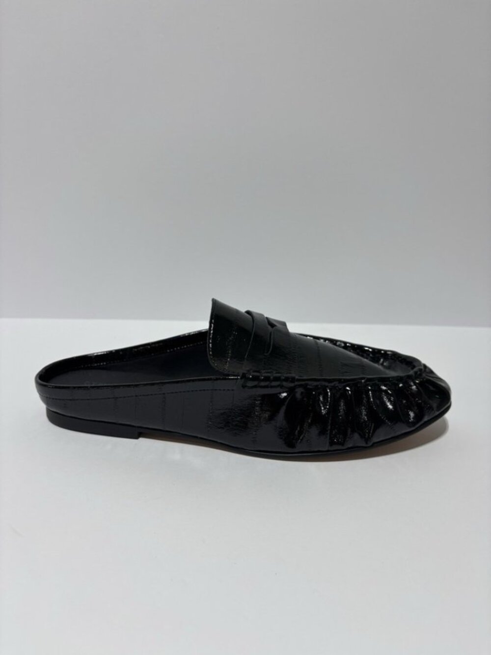 Steve Madden Women’s Rafe Black Leather Slip-On Loafers, Size 10 M